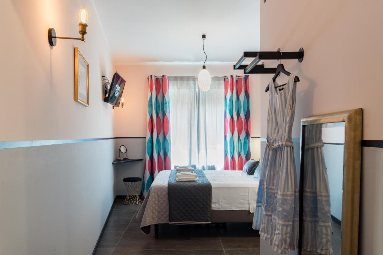Contus Retro Guest House Cagliari Buitenkant foto
