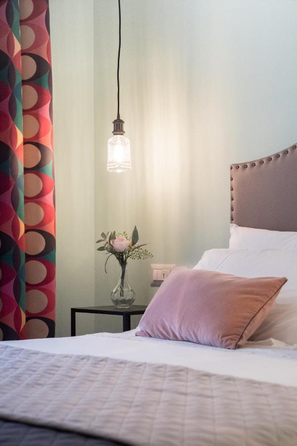 Contus Retro Guest House Cagliari Buitenkant foto